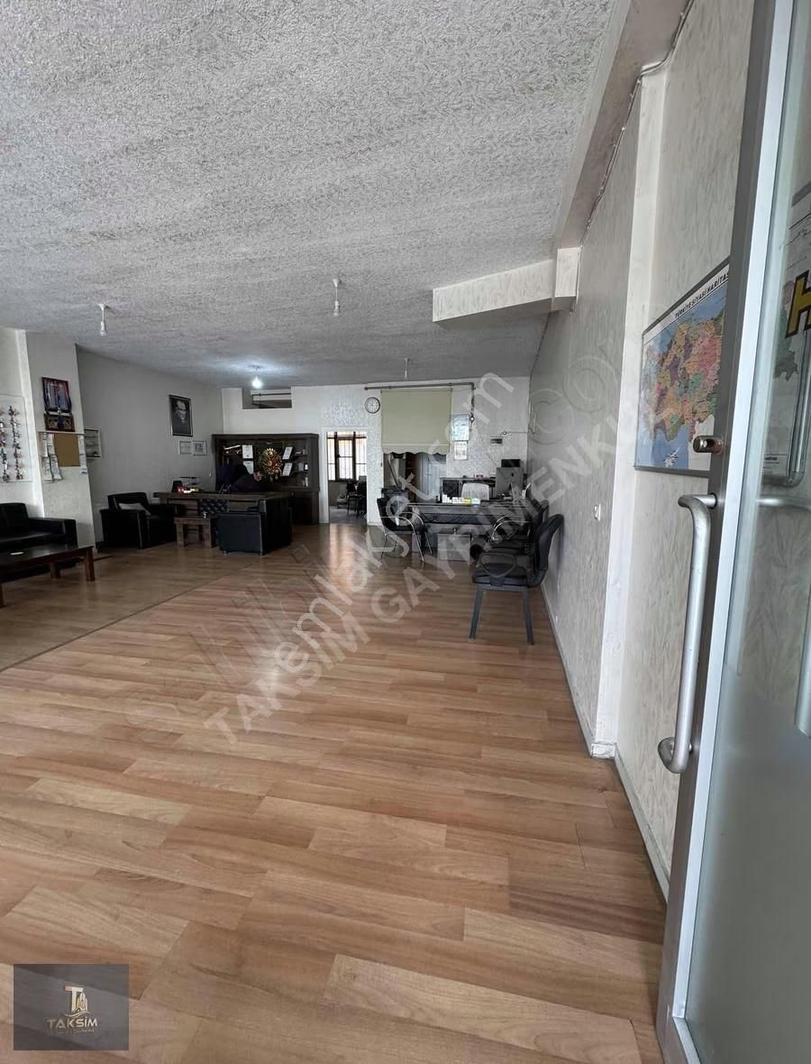 Atalay Caddesi Üzerinde Satılık 180 M2 Ayrıgirişli Depolu Dükkan - Görsel 26