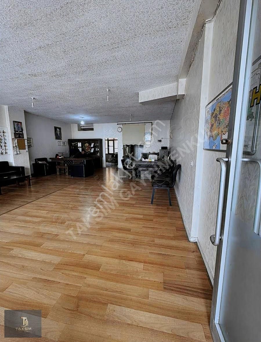 Atalay Caddesi Üzerinde Satılık 180 M2 Ayrıgirişli Depolu Dükkan - Görsel 21