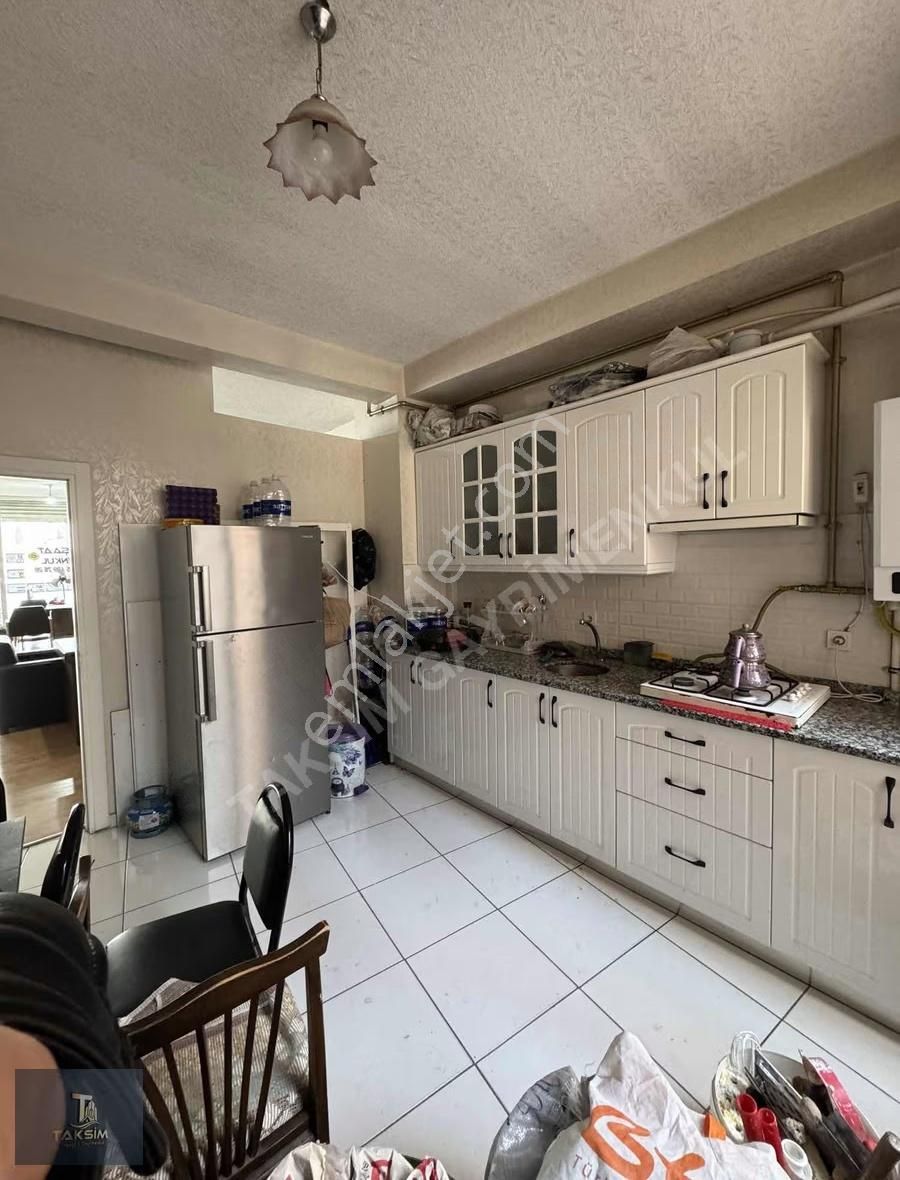 Atalay Caddesi Üzerinde Satılık 180 M2 Ayrıgirişli Depolu Dükkan - Görsel 8