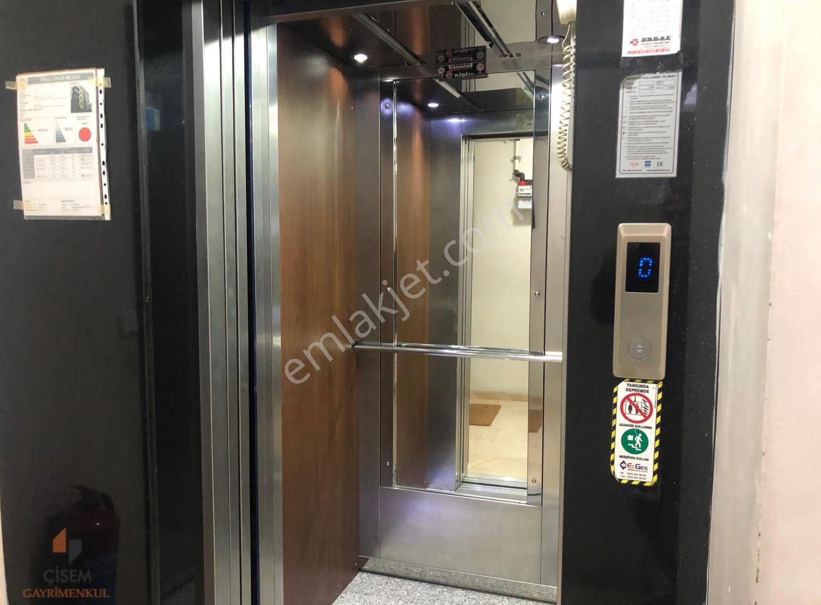 Karşıyaka Yalı Mahallesinde Kiralık 3+1 Lüx Daire - Görsel 6