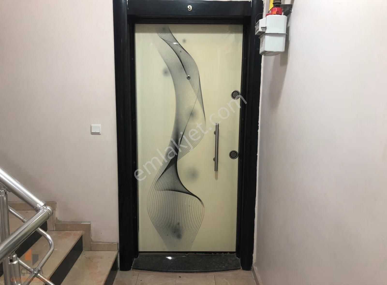 Karşıyaka Yalı Mahallesinde Kiralık 3+1 Lüx Daire - Görsel 3