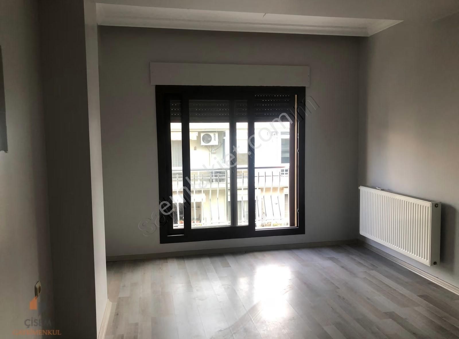 Karşıyaka Yalı Mahallesinde Kiralık 3+1 Lüx Daire - Görsel 23