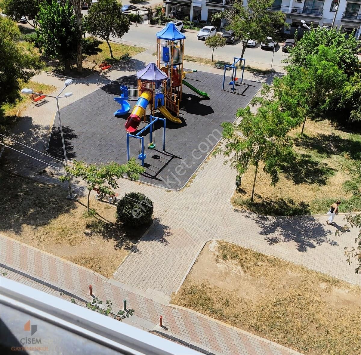 Karşıyaka Yalı Mahallesinde Kiralık 3+1 Lüx Daire - Görsel 32