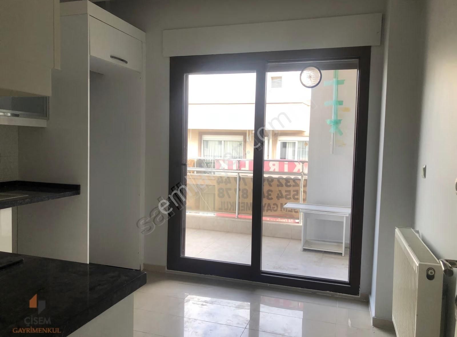 Karşıyaka Yalı Mahallesinde Kiralık 3+1 Lüx Daire - Görsel 14