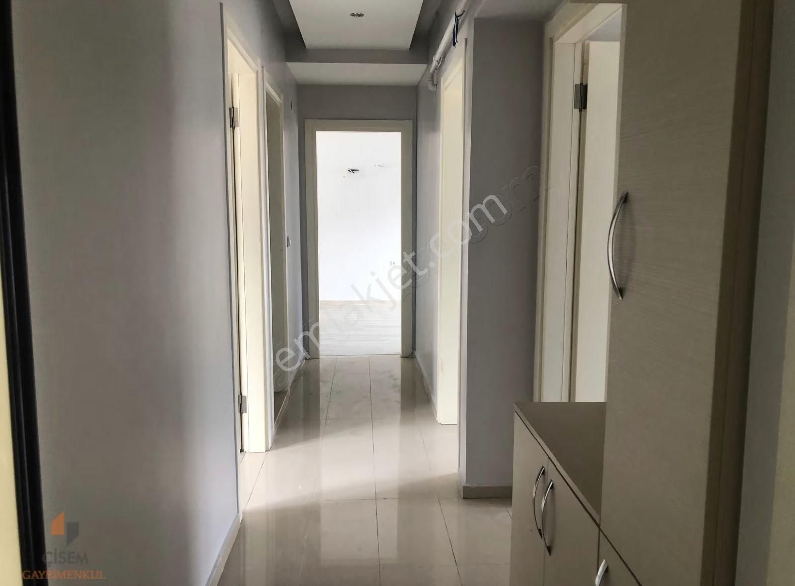 Karşıyaka Yalı Mahallesinde Kiralık 3+1 Lüx Daire - Görsel 30