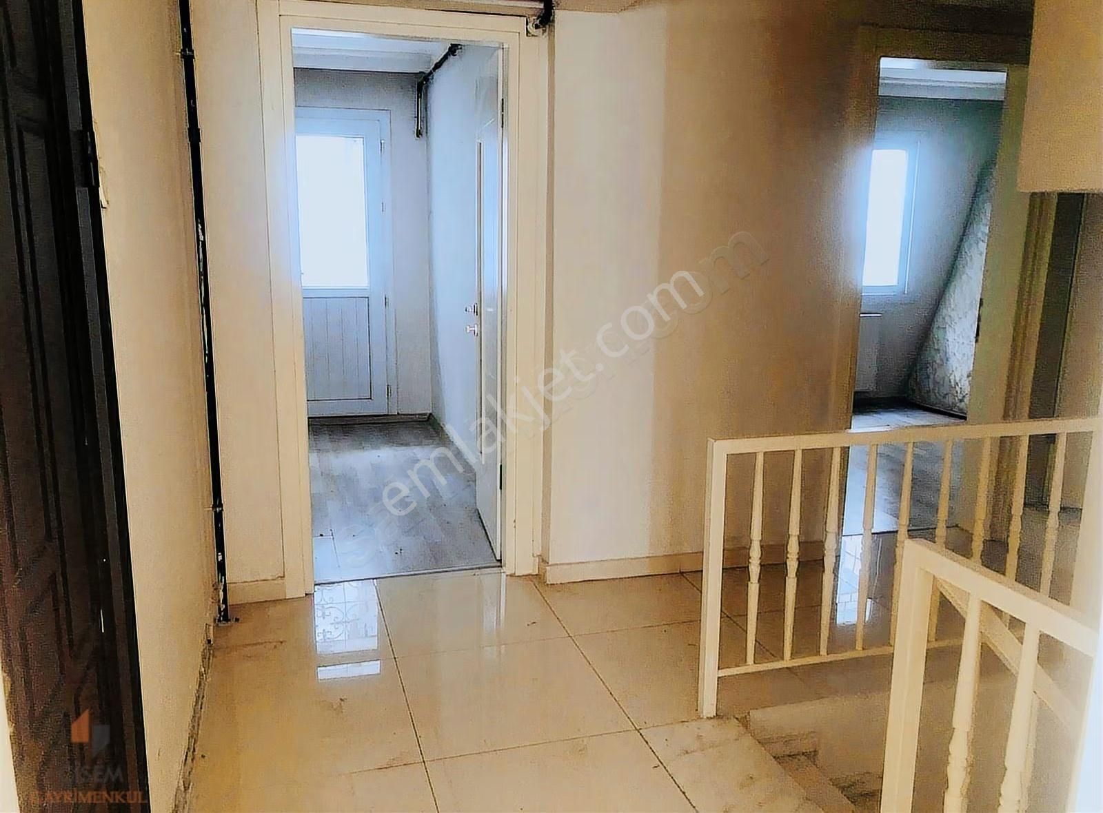Karşıyaka Yalı Mahallesinde Kiralık 3+1 Bahçeli Dublex Daire - Görsel 17