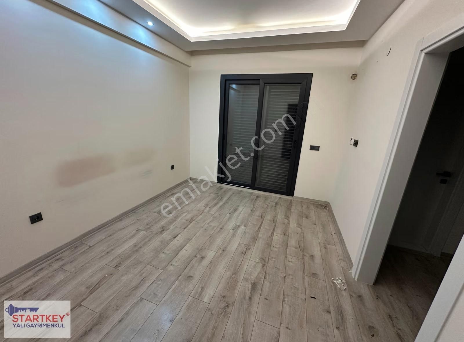 Menderes Barbaros Villaları Satılık Boş 4+1 Tripleks Villa - Görsel 24