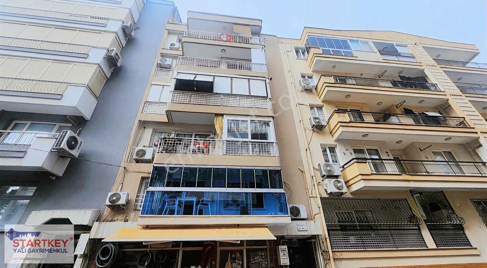 Nergiz İzban Yakını Satılık 3+1 Tadilatlı Daire