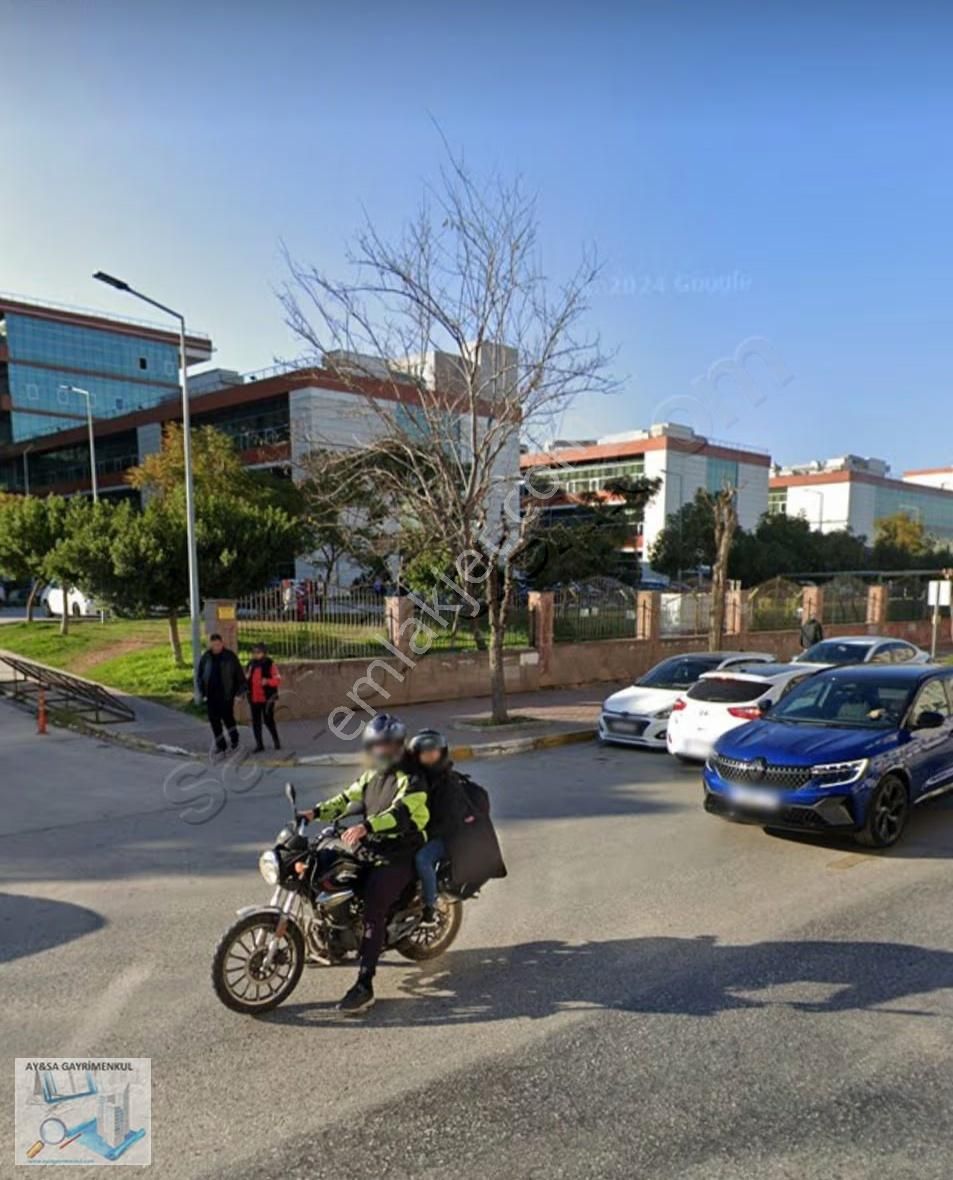 Antalya Eğitim Araştırma Hastanesi Karşısı Cadde'de 85m² Dükkan
