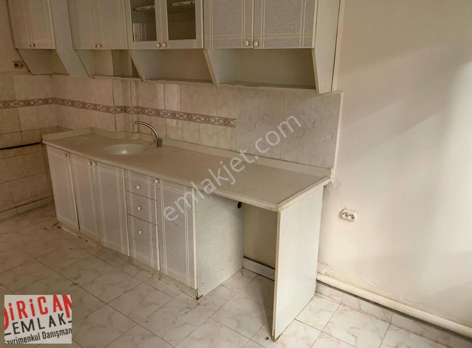 Konya Nalçacı Cad. Son Kat 2+1 Kiralık Daire (kefil Şartı Var) - Görsel 2
