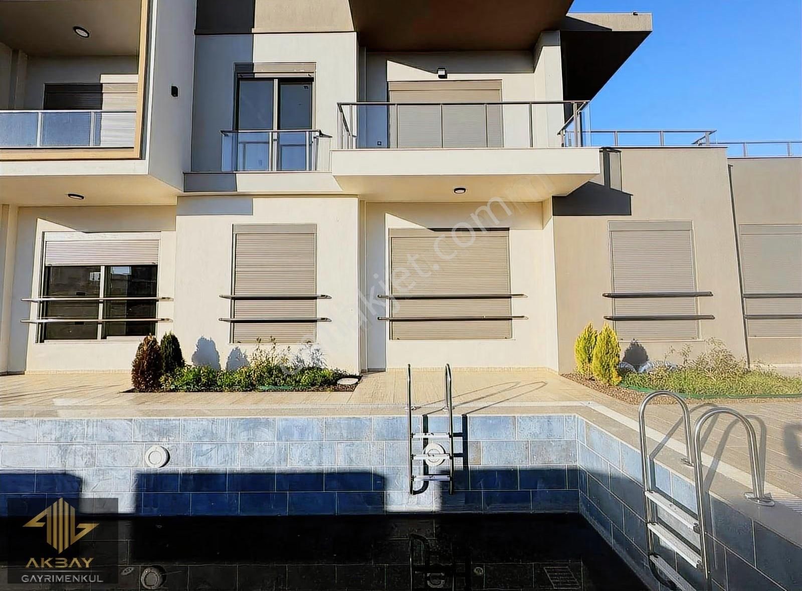 Altıntaş'ta Lüks Havuzlu Site İçi Geniş Kullanışlı Swim Up 1+1 - Görsel 27