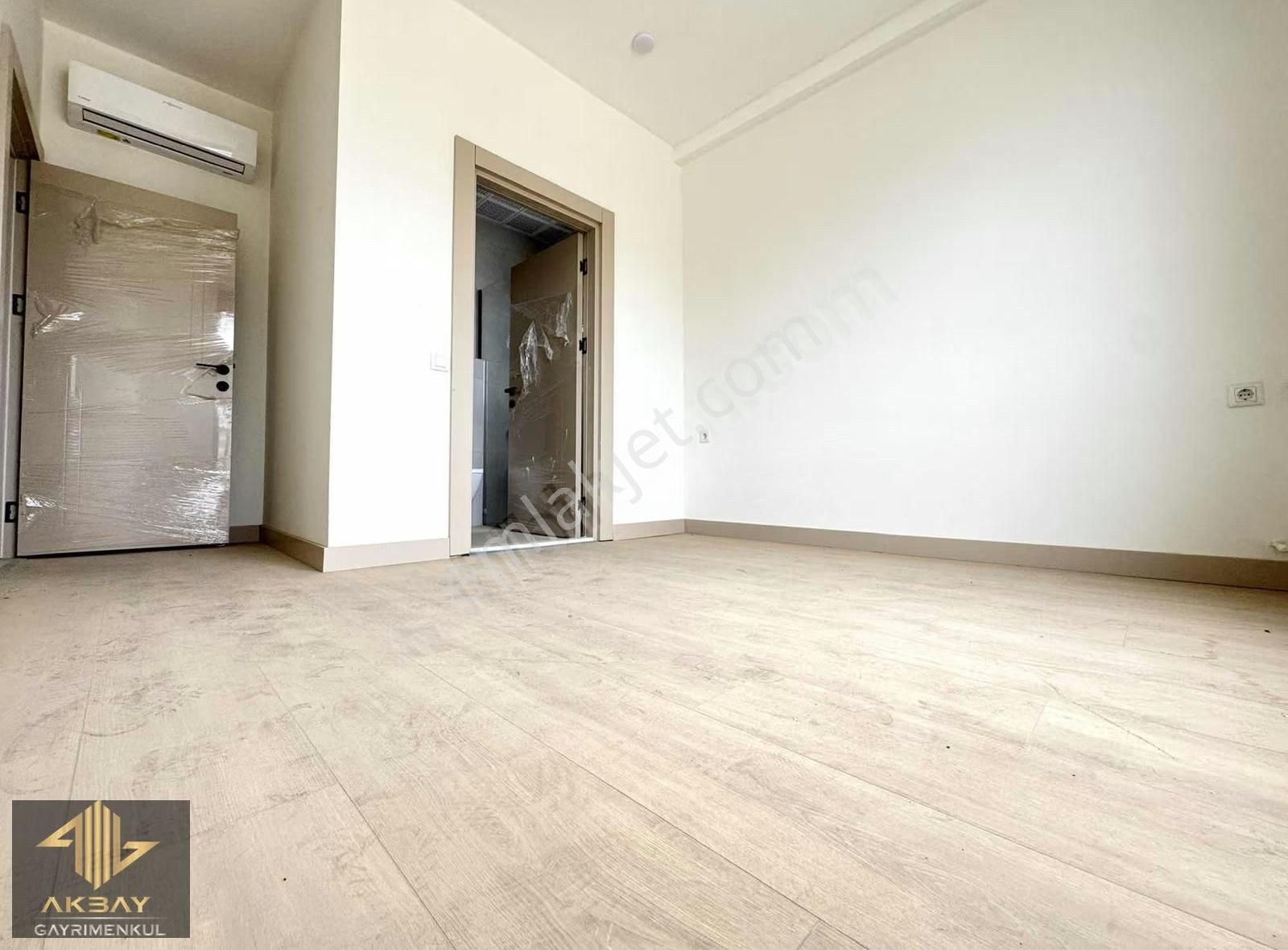 İskan Doğalgaz Güvenlik Ebeveyn Banyo Havuzlu Site Geniş Arakat - Görsel 20