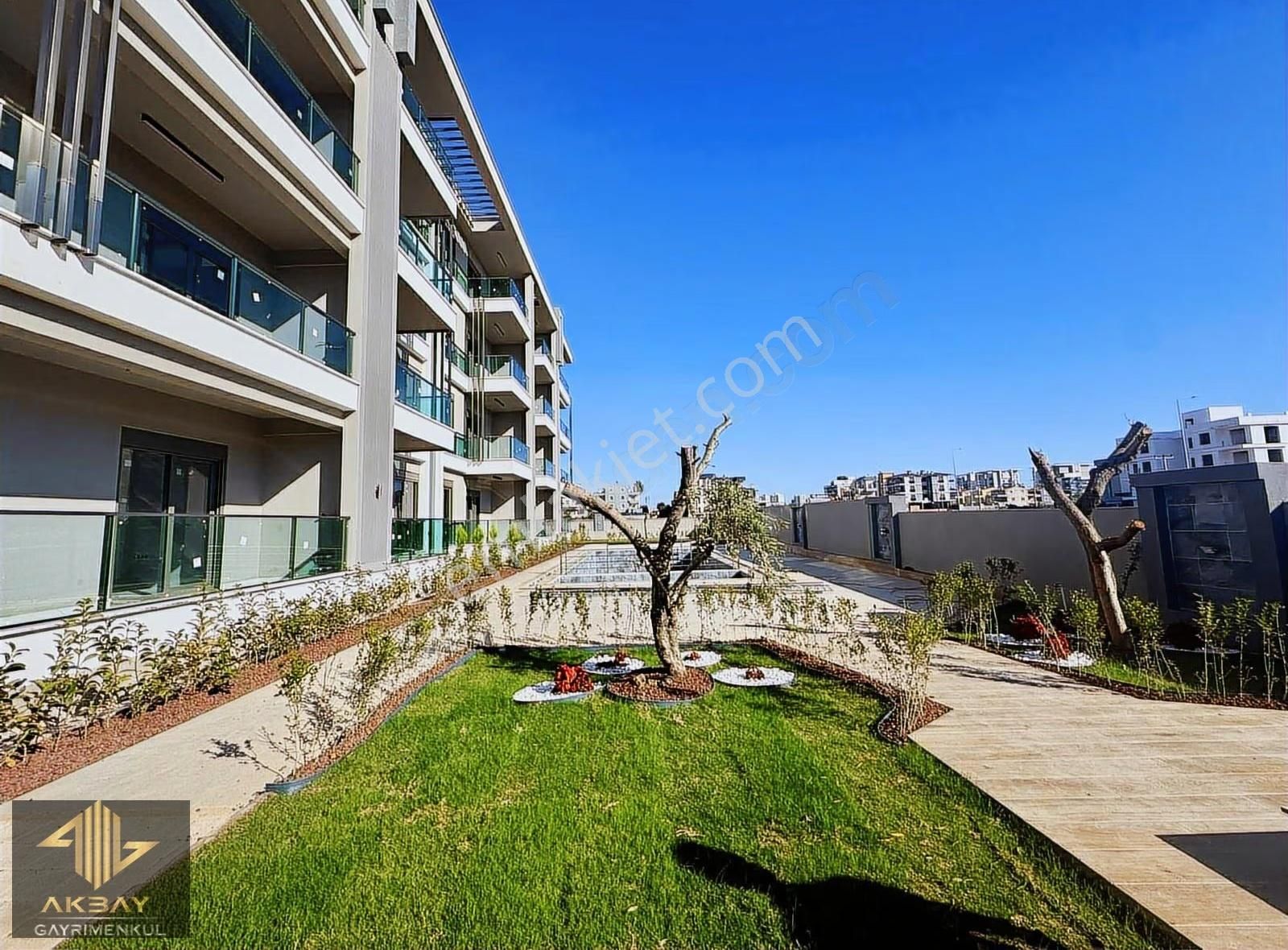 İskanlı Abonelikler Hazır Yerden Isıtmalı Havuzlu Geniş Lüks 1+1 - Görsel 3