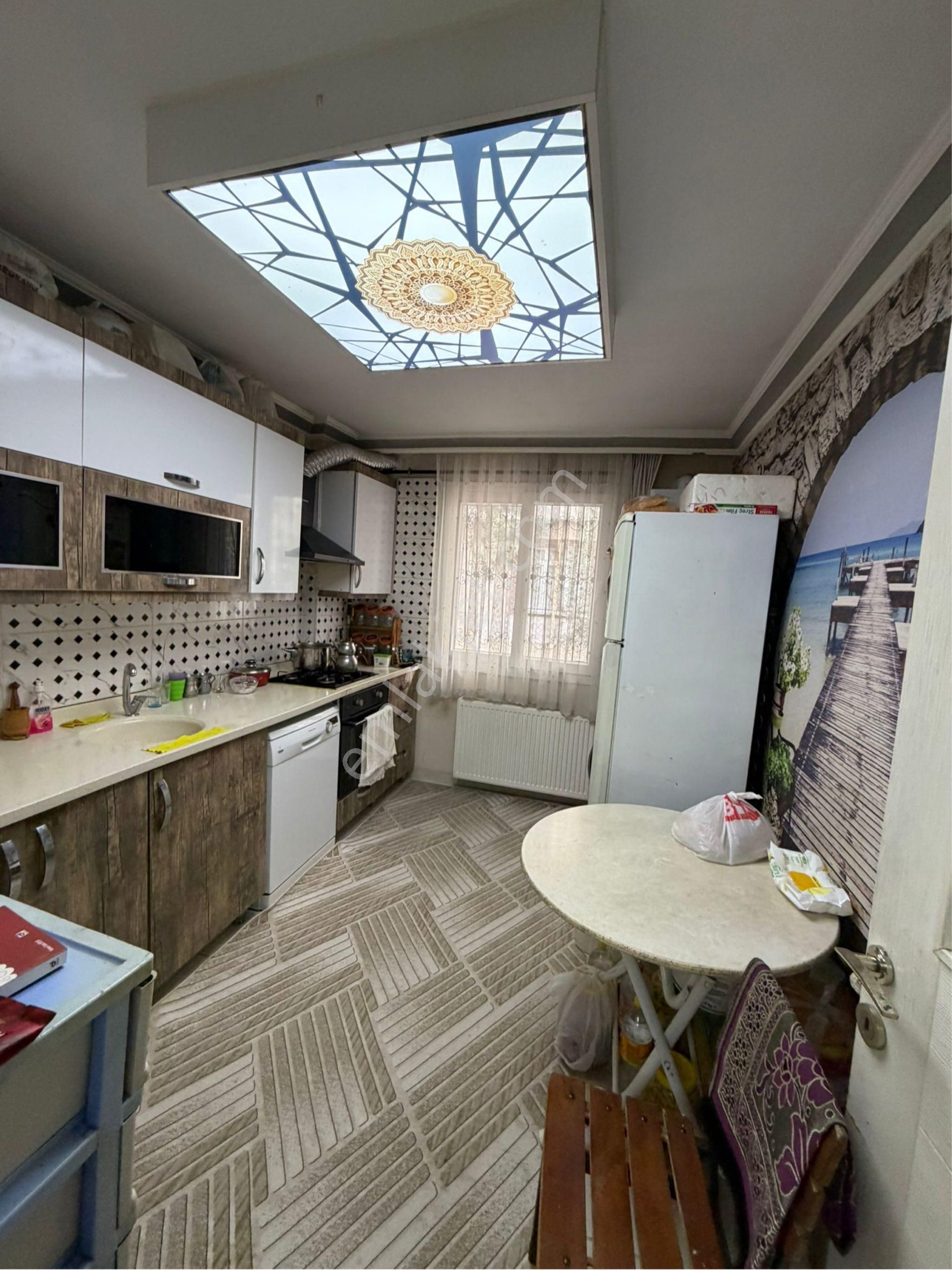 Yüreğir Yenidoğan Mah Satlık 3+1 Doğalgazlı Ve İskanlı Geniş Daire - Görsel 13