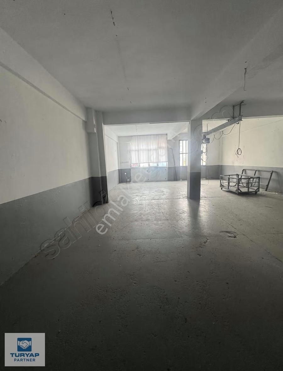 Demirkapı Sanayi Bölgesinde 420 M² Kiralık Atölye - Görsel 4