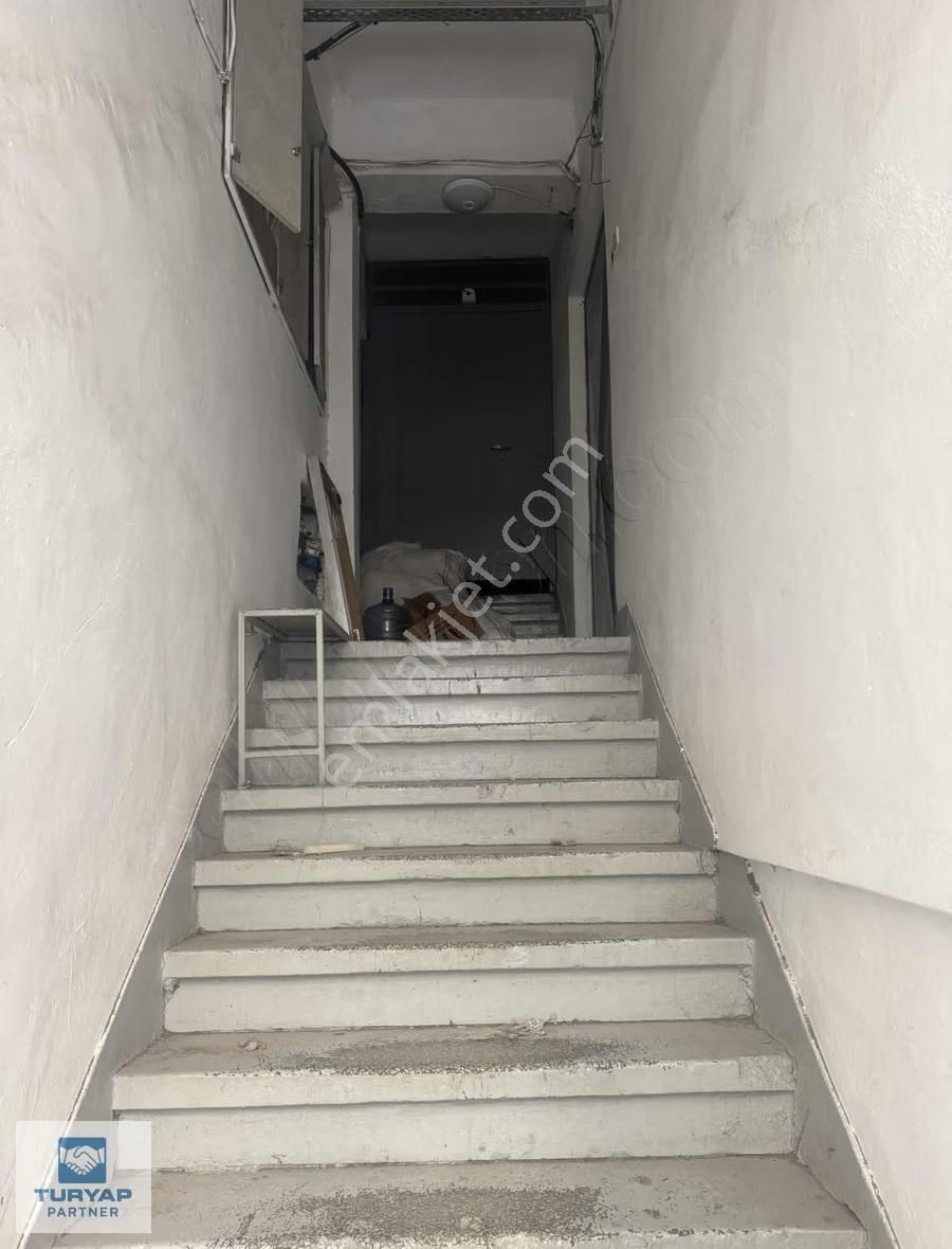 Demirkapı Sanayi Bölgesinde 420 M² Kiralık Atölye - Görsel 6