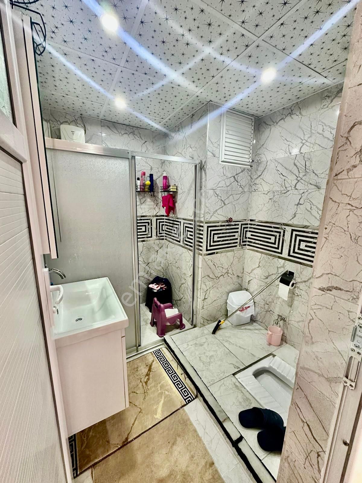 Yüreğir Yenıdoğan Mah Satlık 2+1 Kaplı Mutfak İçi Full Yaplı Geniş Oturumlu Daire - Görsel 9