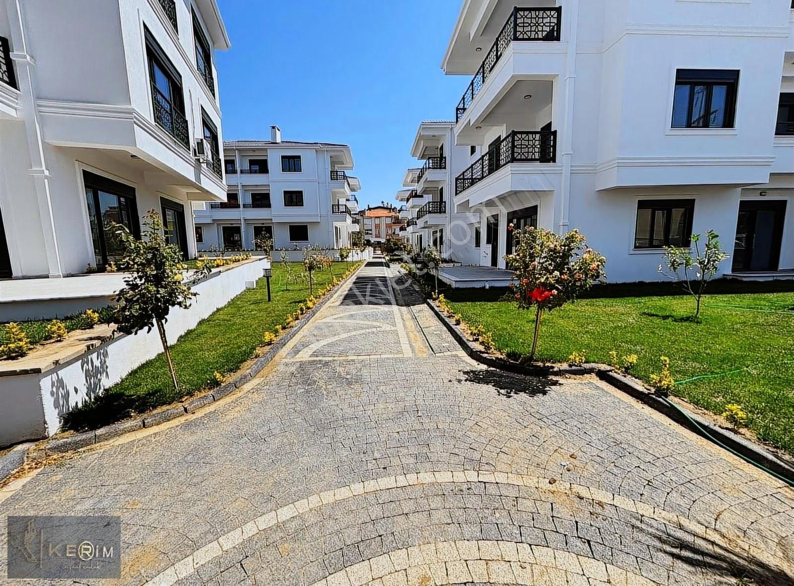 Kerim'den Küçükkuyu'da Deniz Manzaralı 2+1 Geniş Kiralık Daire - Görsel 30