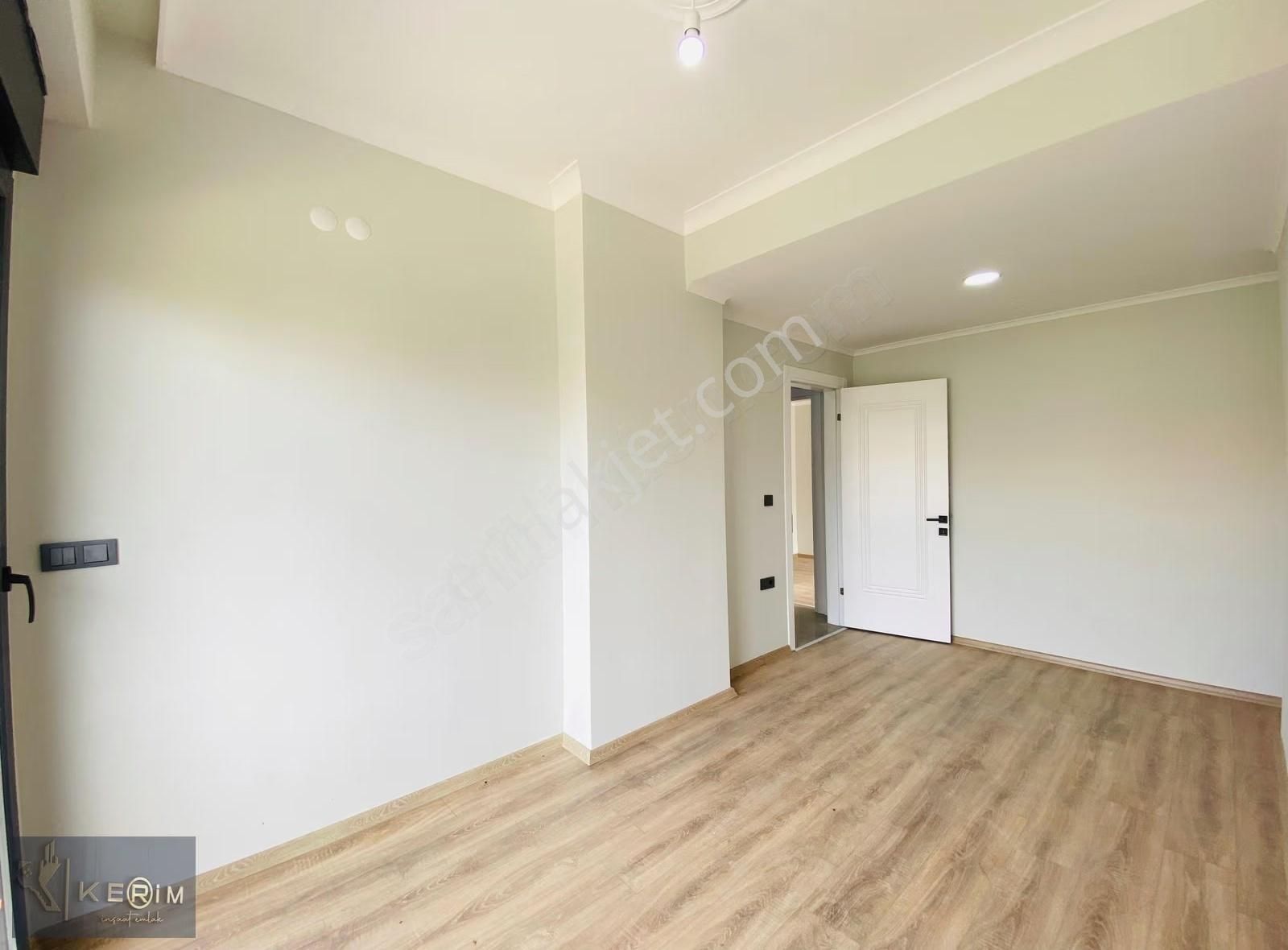 Kerim'den Altınoluk Satılık Denize Sadece 300m 3+1 Bahçeli Villa - Görsel 8