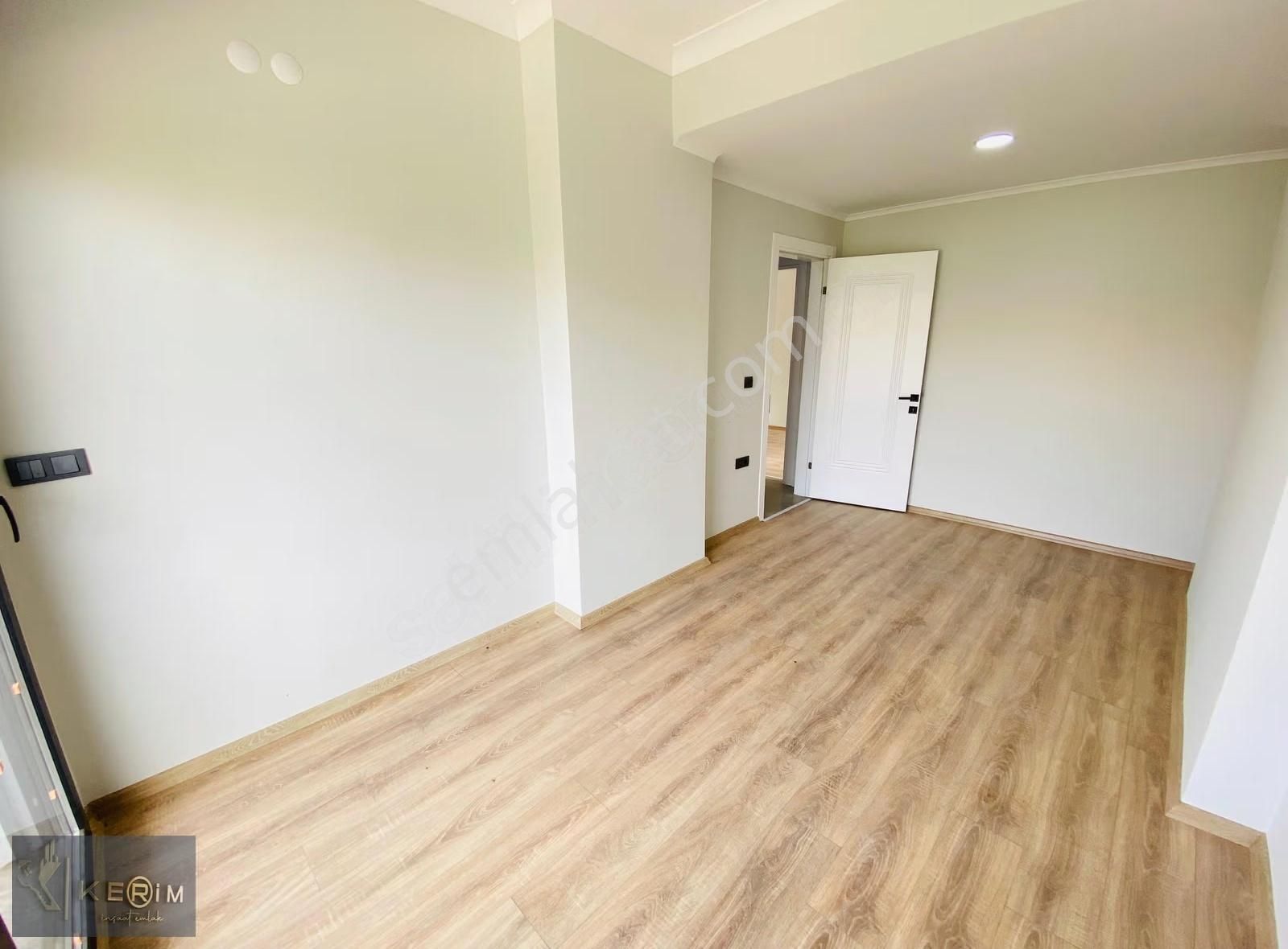 Kerim'den Altınoluk Satılık Denize Sadece 300m 3+1 Bahçeli Villa - Görsel 5