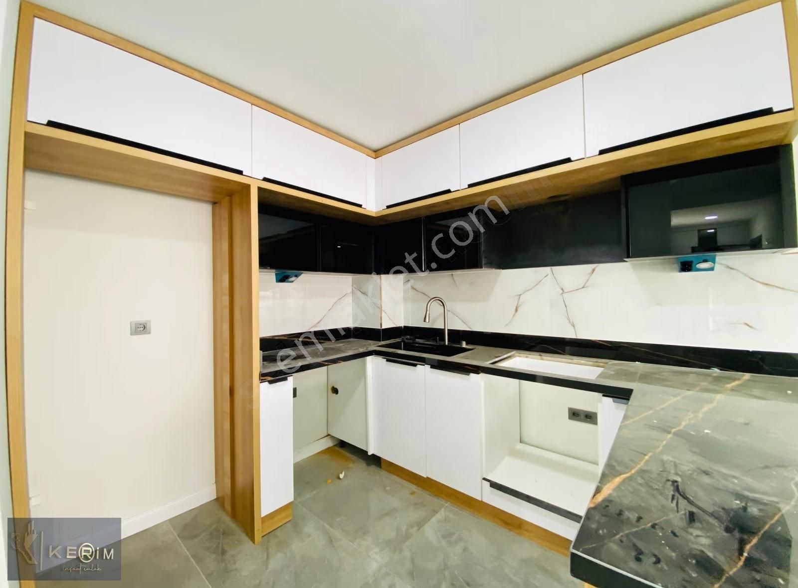 Kerim'den Altınoluk Satılık Denize Sadece 300m 3+1 Bahçeli Villa - Görsel 13