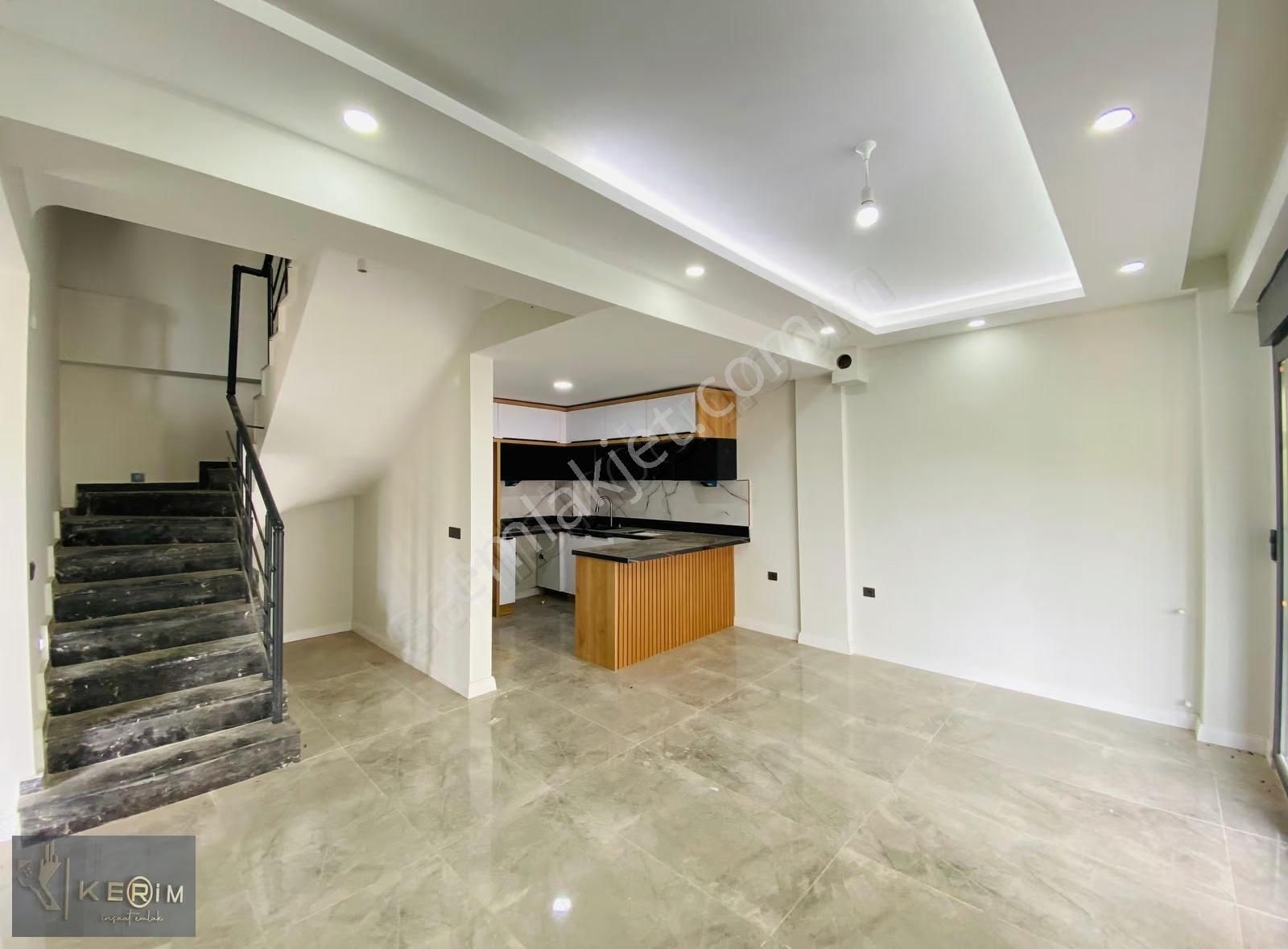 Kerim'den Altınoluk Satılık Denize Sadece 300m 3+1 Bahçeli Villa - Görsel 20