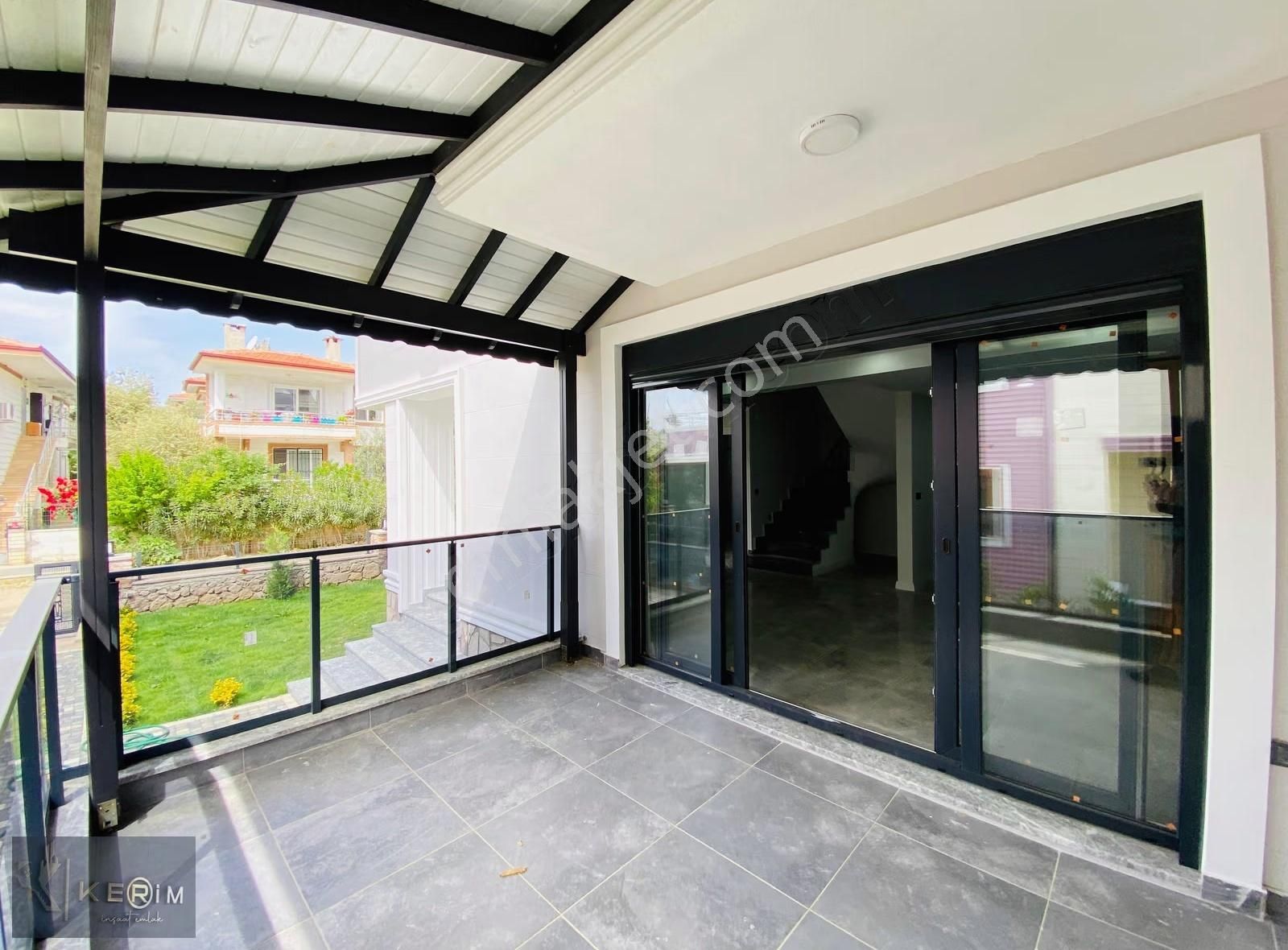 Kerim'den Altınoluk Satılık Denize Sadece 300m 3+1 Bahçeli Villa - Görsel 30