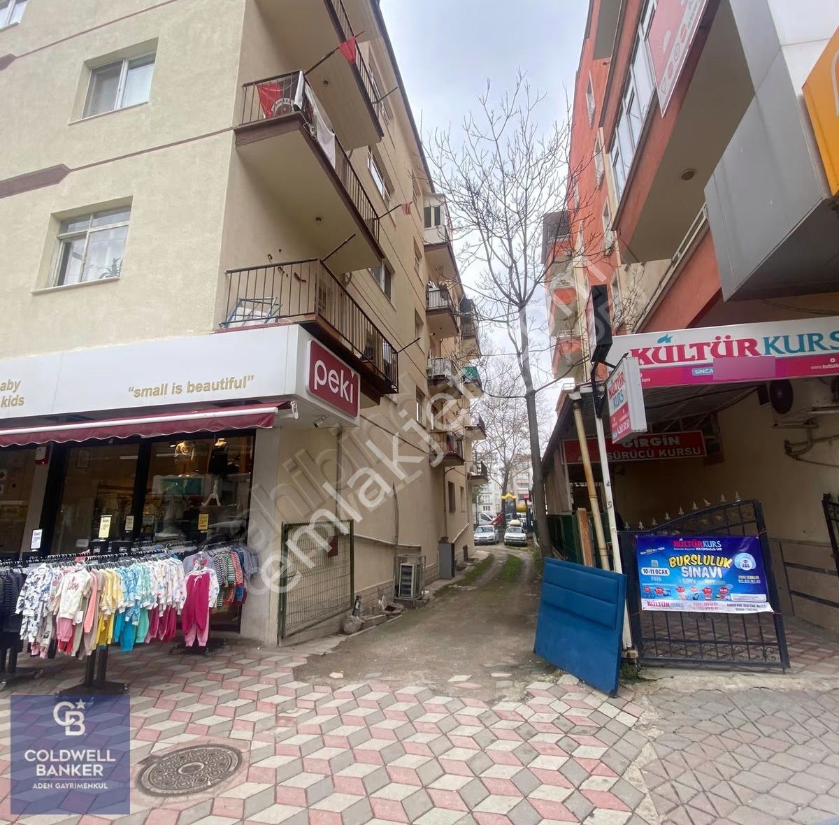 Sincan Merkez De Cadde Üzerinde Satılık 3+1 Daire