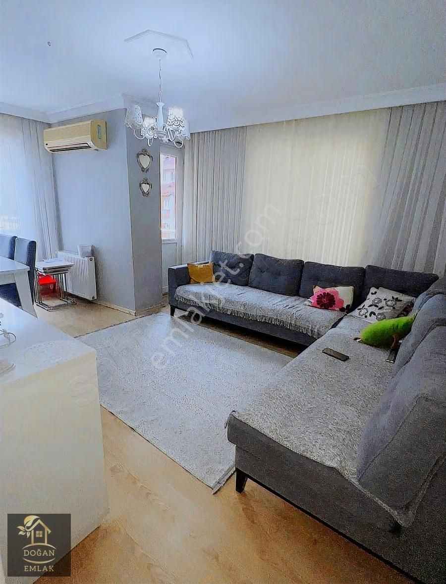 Sancaktepe Yunus Emre Mah. Ana Caddeye Köşe 3+1 İskanlı Arakat