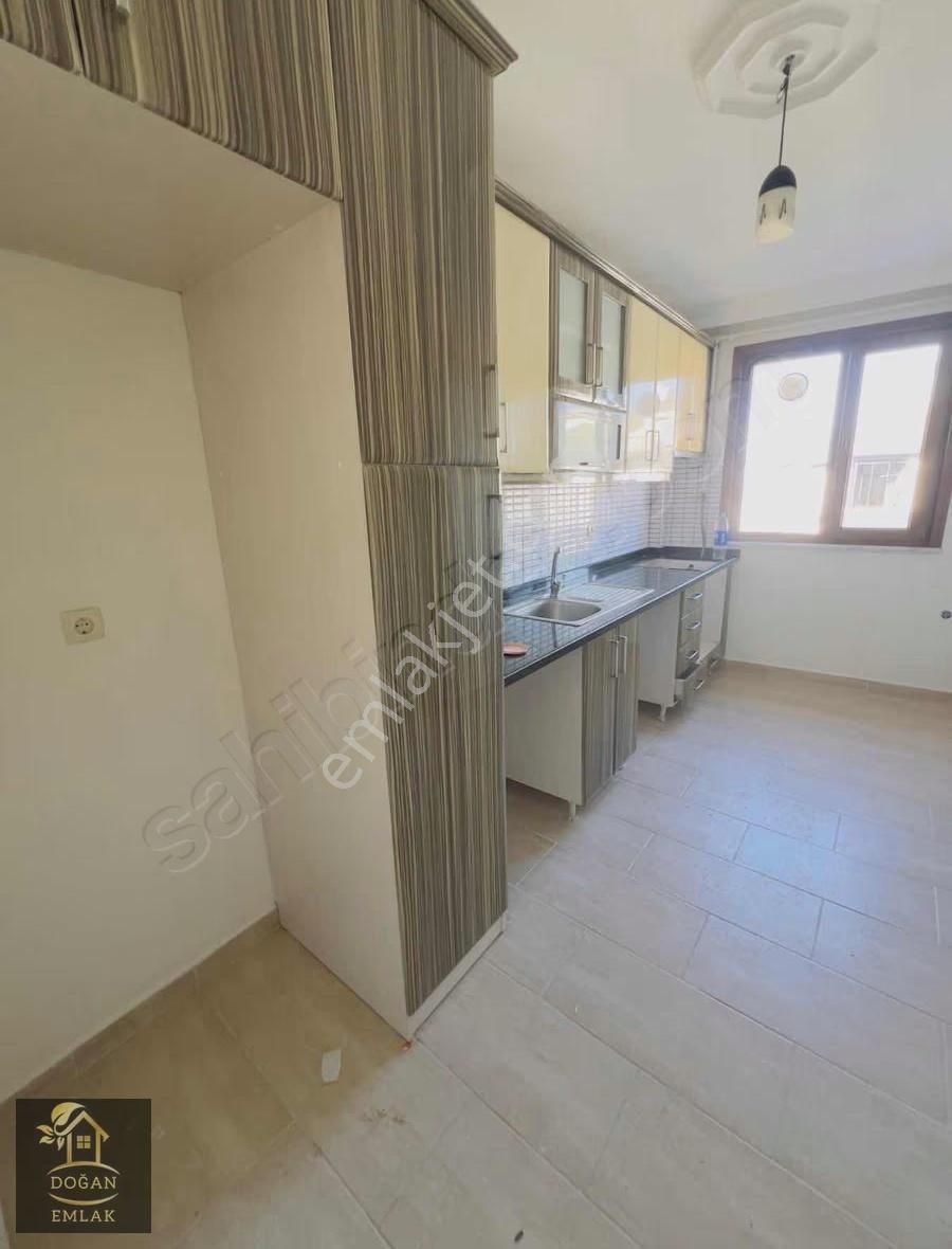 Sancaktepe Yunus Emre Mah. Caddenin Üstünde Üst Dubleks - Görsel 5