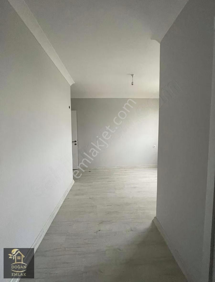 Sultanbeyli Akşemsettin Petrol Yolu Cad Köşe 4+1 Çatı Dubleks - Görsel 3