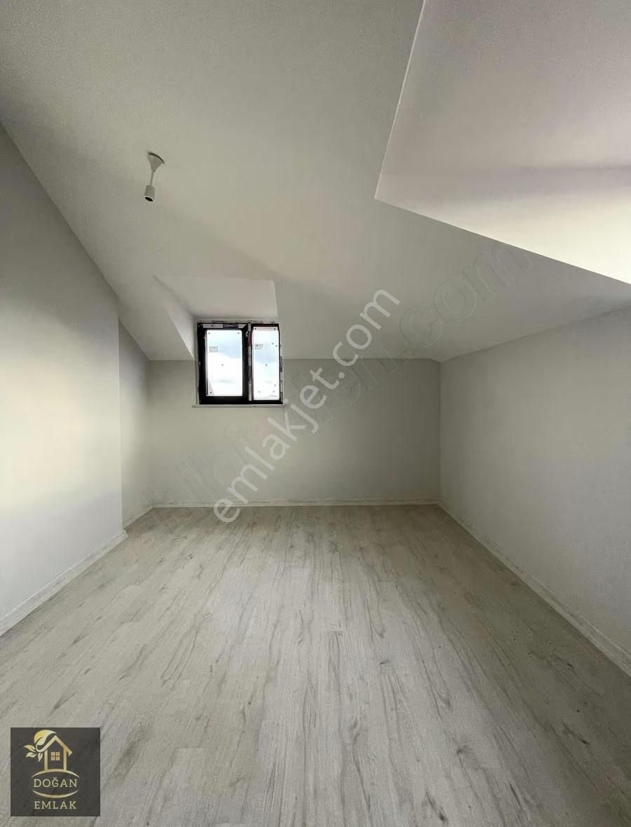 Sultanbeyli Akşemsettin Petrol Yolu Cad Köşe 4+1 Çatı Dubleks - Görsel 7