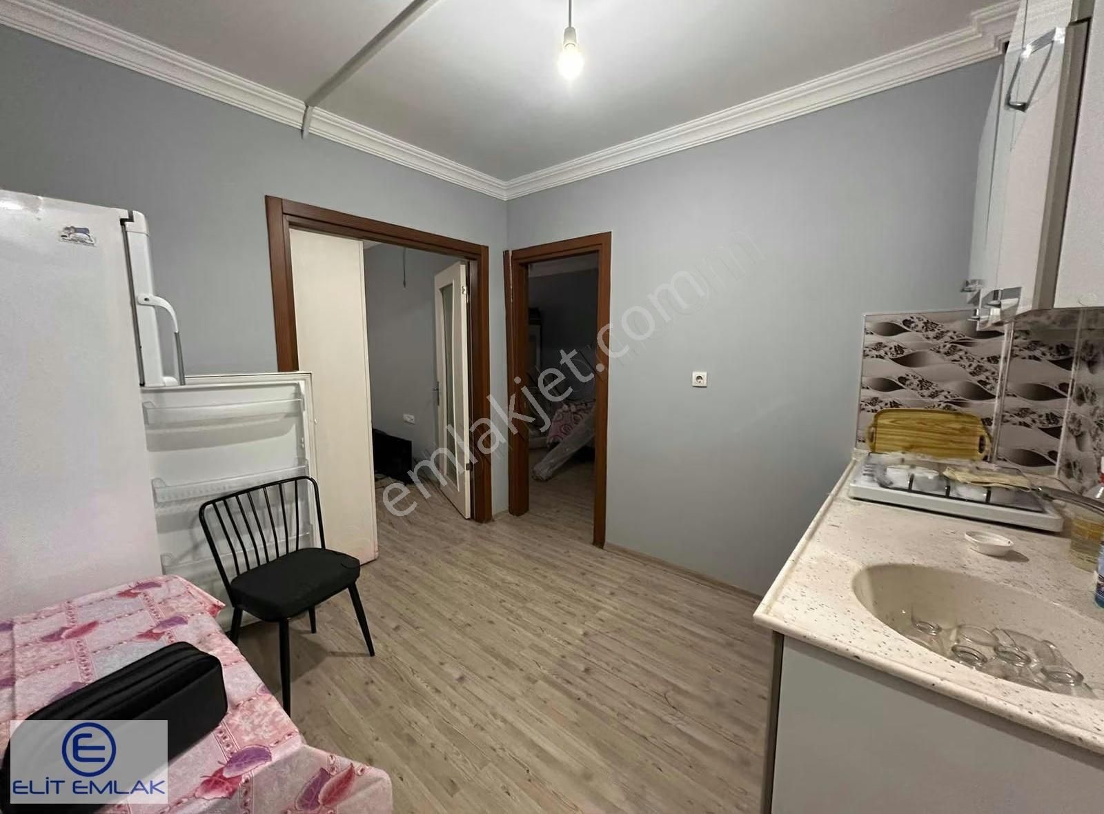 Cuma Mahallesi Eşyalı Kiracılı 2+0 - Görsel 8