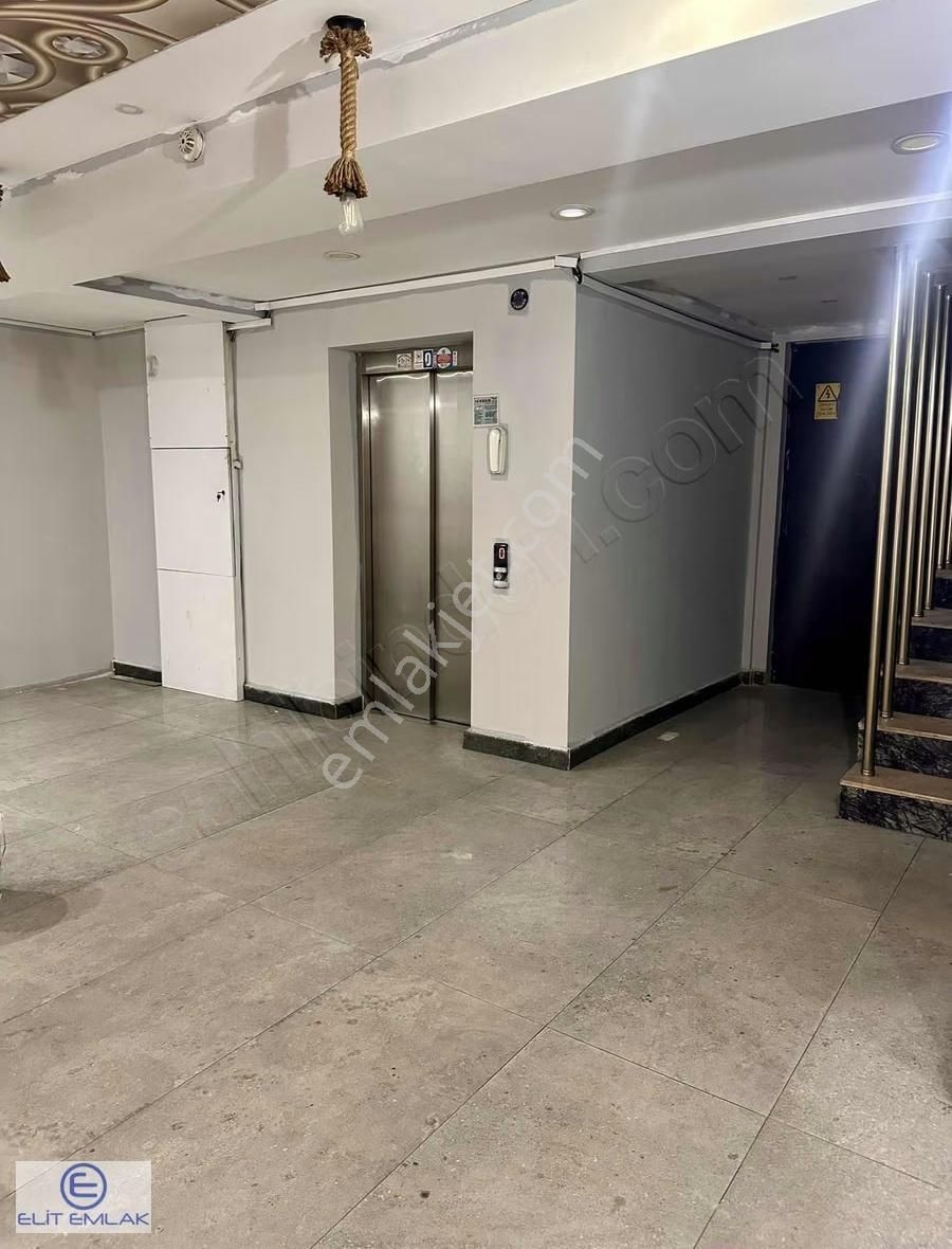 Cuma Mahallesi Eşyalı Kiracılı 2+0 - Görsel 2