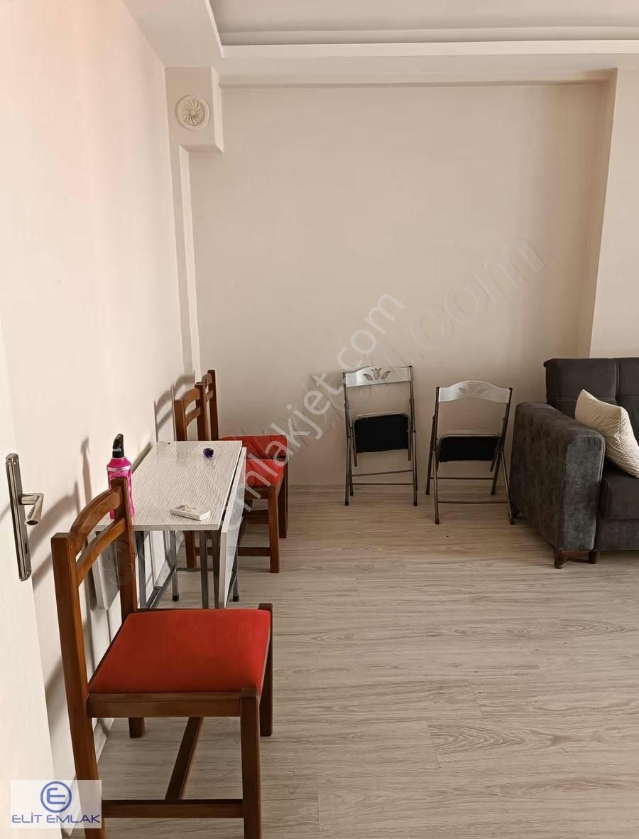 Zafer Mahallesinde 2+0 Eşyalı Satılık Daire - Görsel 4