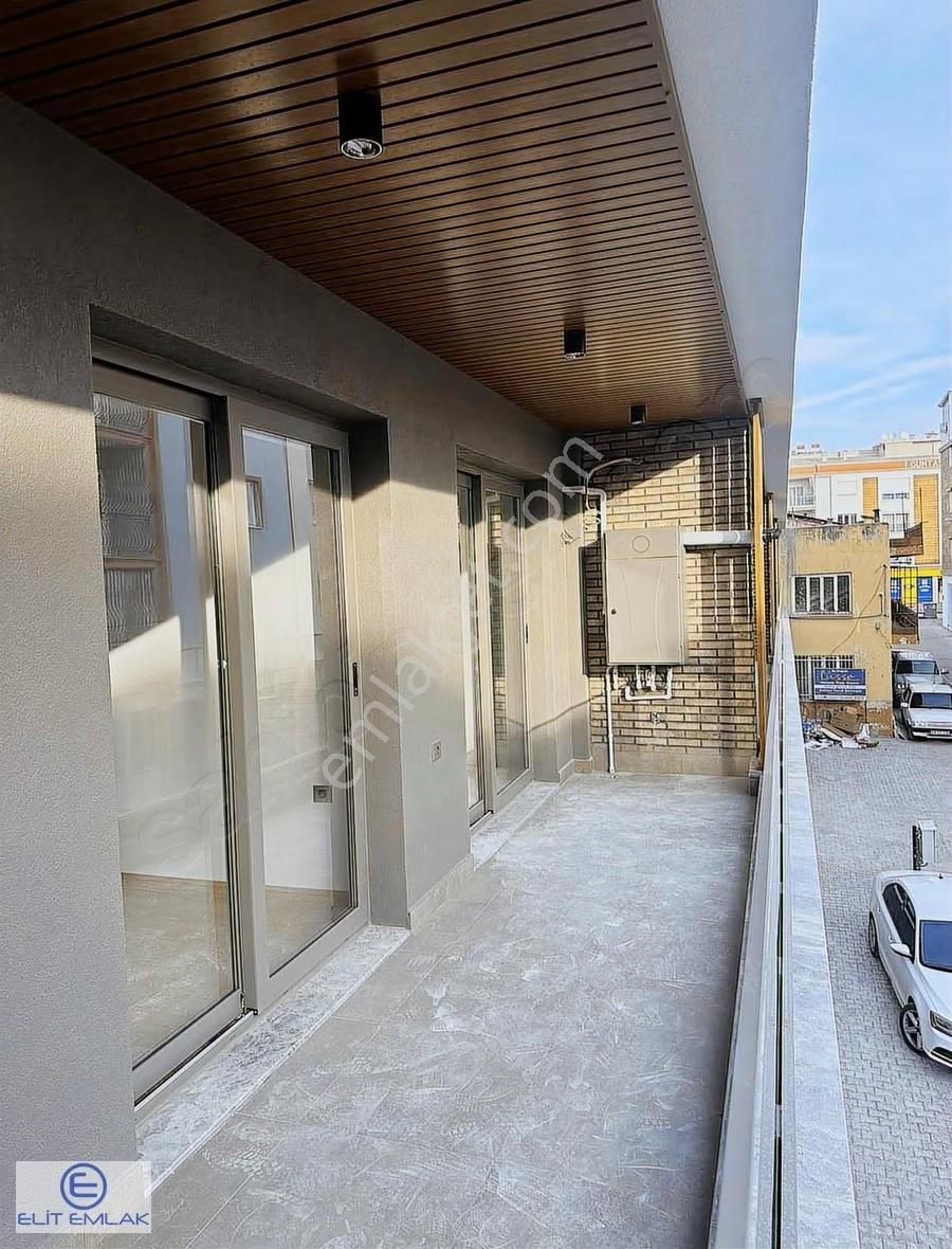 Girne Mahallesi Satılık Kapalı Otoparklı Lüks 2+1 Ara Kat Daire - Görsel 25