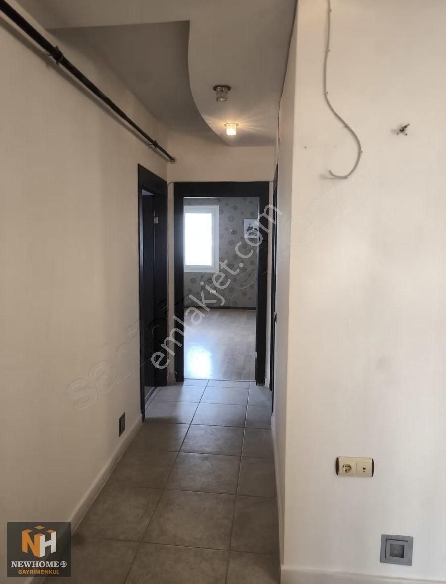 Yenimahallede Merkezi Konumda Kiralık 3+1 Daire - Görsel 12