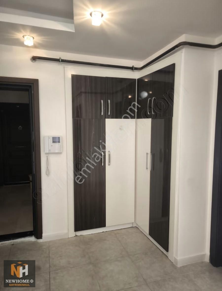 Yenimahallede Merkezi Konumda Kiralık 3+1 Daire - Görsel 26