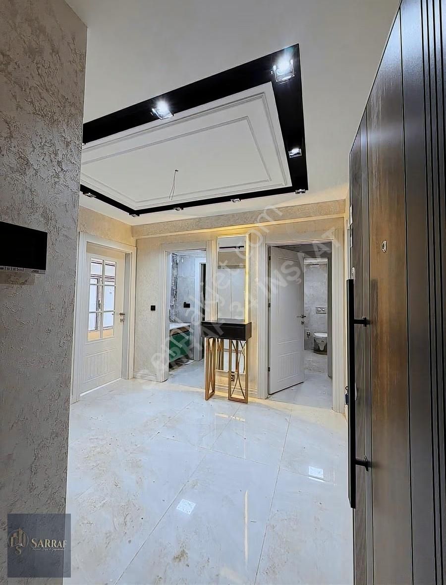 Sarraftan Cumhuriyette Ulaşıma Yakın Site İçerisinde 2+1 Daire - Görsel 6