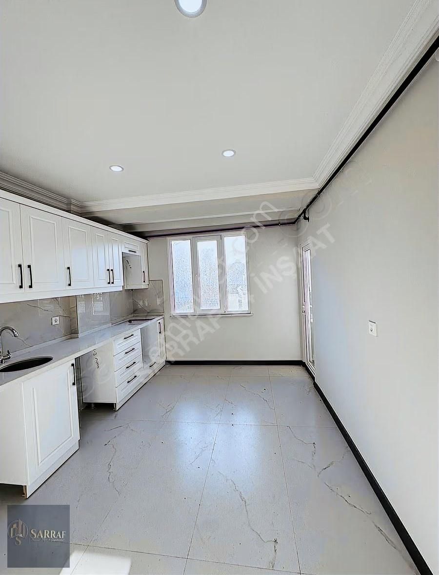 Sarraf Yapıdan Metrobüse Yakın Cadde Üzerinde 2+1 Daire!!! - Görsel 22