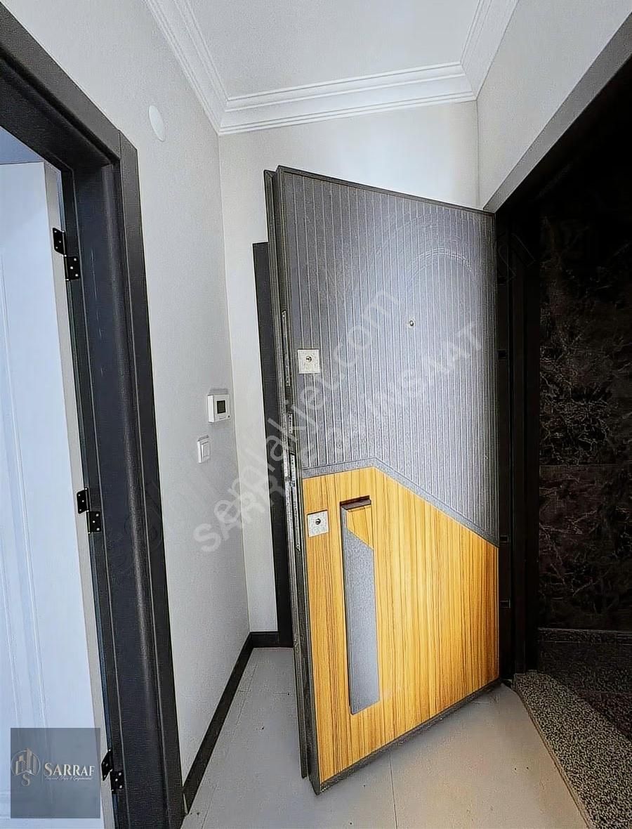 Sarraf Yapıdan Metrobüse Yakın Cadde Üzerinde 2+1 Daire!!! - Görsel 5