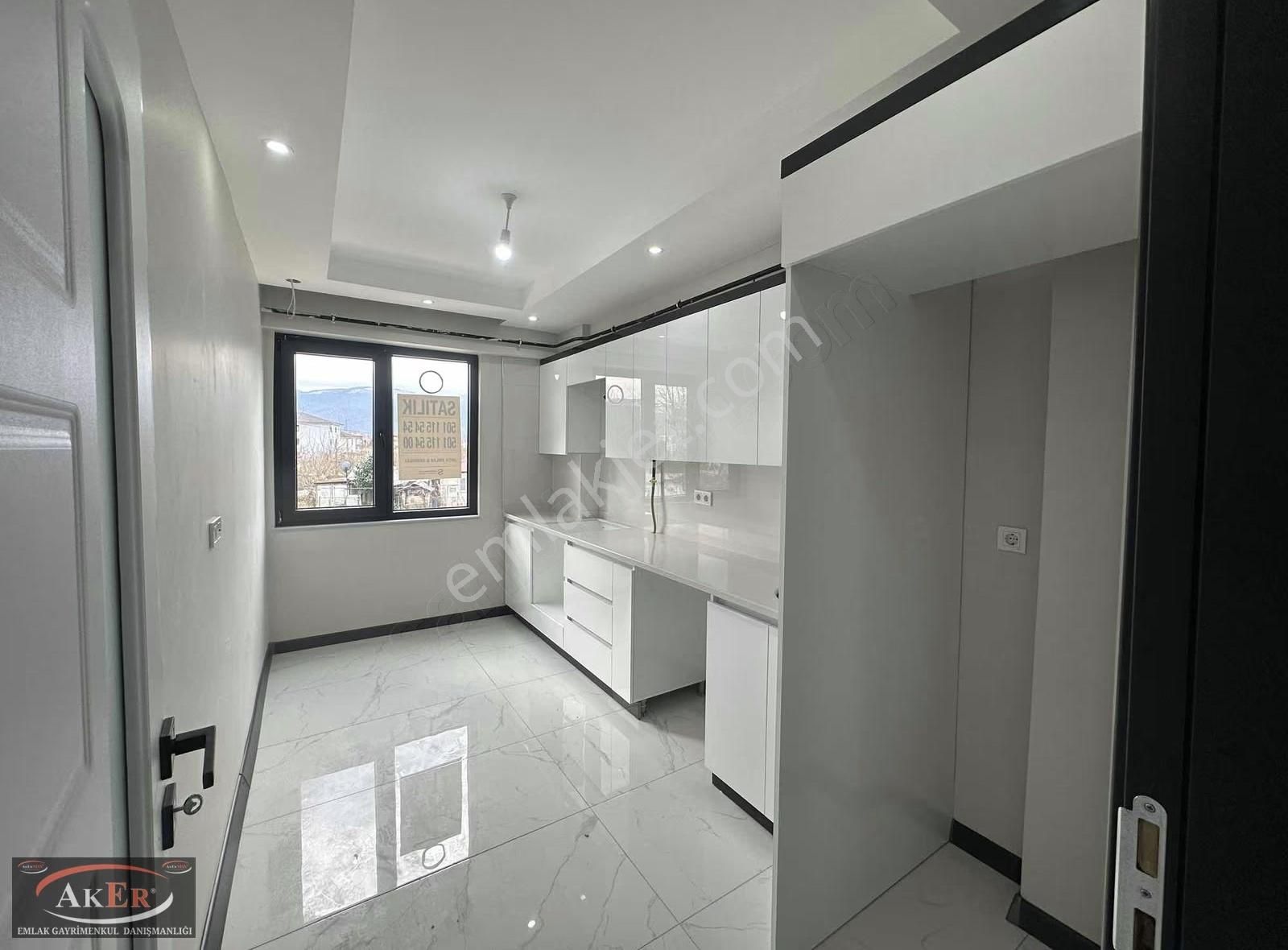 Aker Emlaktan Ara Kat Ön Cephe Lüks 2+1 - Görsel 10