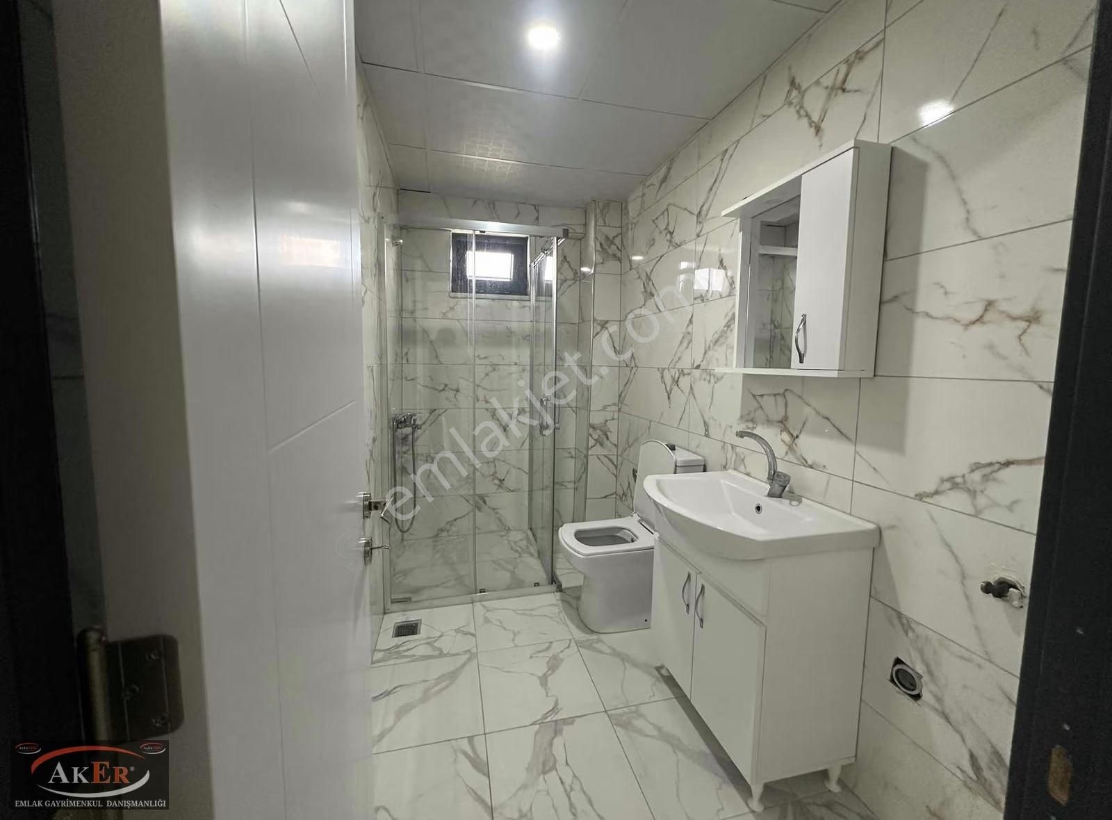 Aker Emlaktan Merkez Konum Tam Koridorlu 1+1 - Görsel 2