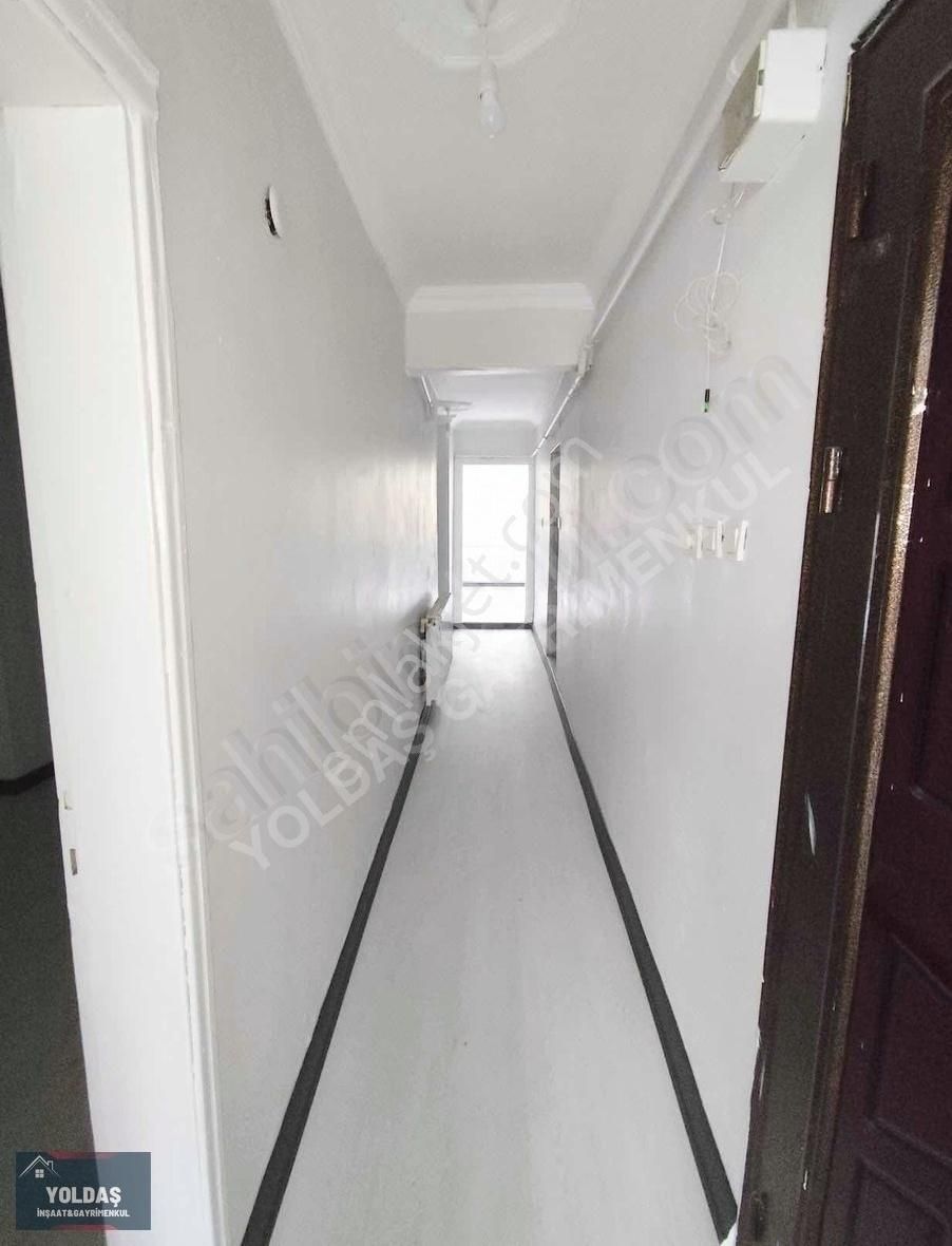 Yoldaş İnş Satılık 2+1 85 M2 Yüksek Giriş Arsa Tapulu Daire - Görsel 4