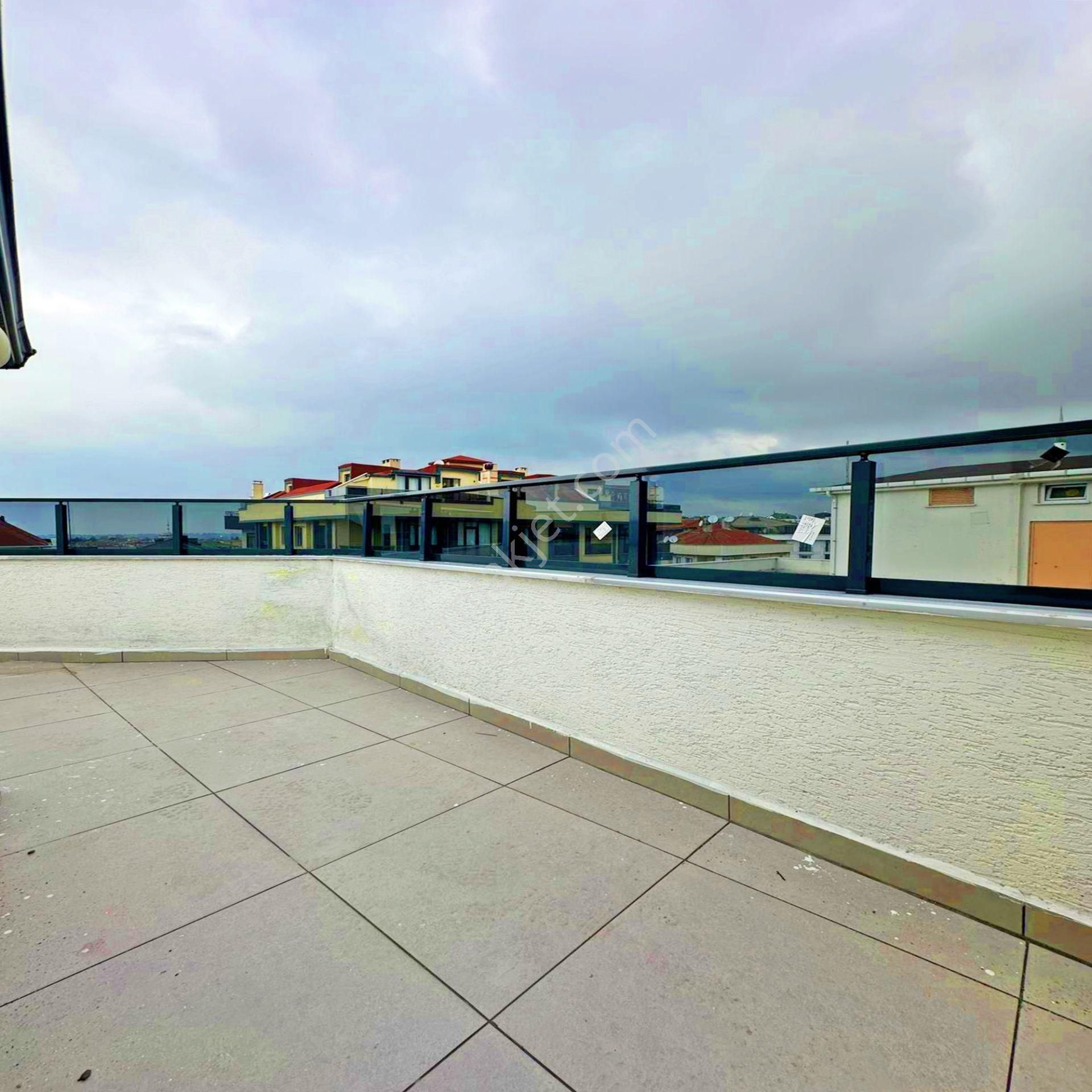 Merkezi Konumda Ve Deniz Manzaralı Dublex Ferah Daire-nuev - Görsel 19