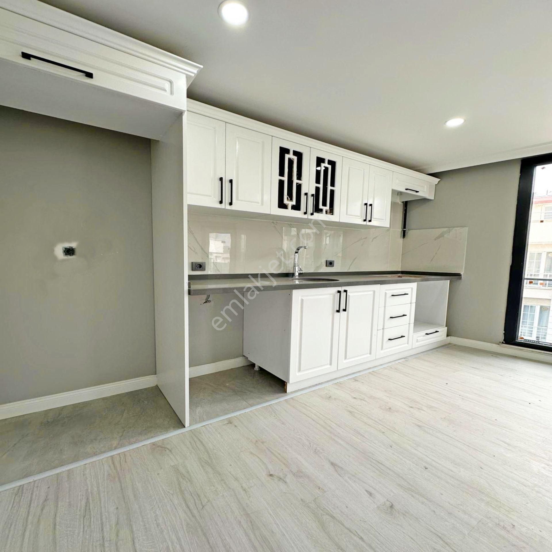 Merkezi Konumda Ve Deniz Manzaralı Dublex Ferah Daire-nuev - Görsel 3