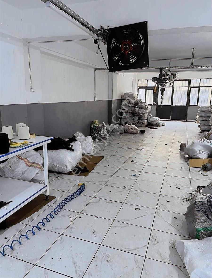 Terazidere Sanayi Bölgesinde Kiralık 270 M2 İş Yeri - Görsel 4