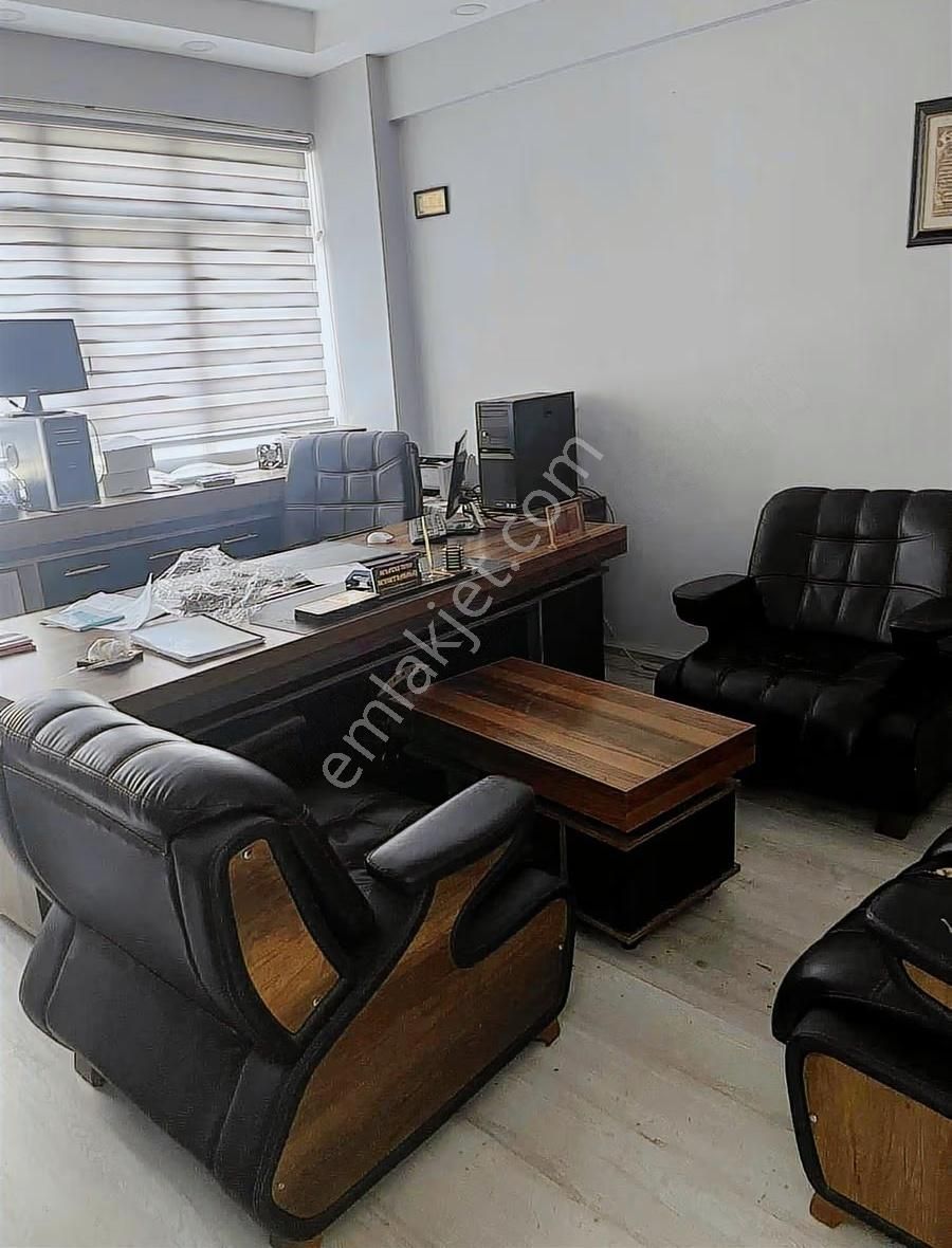 Terazidere Sanayi Bölgesinde Kiralık 270 M2 İş Yeri - Görsel 9