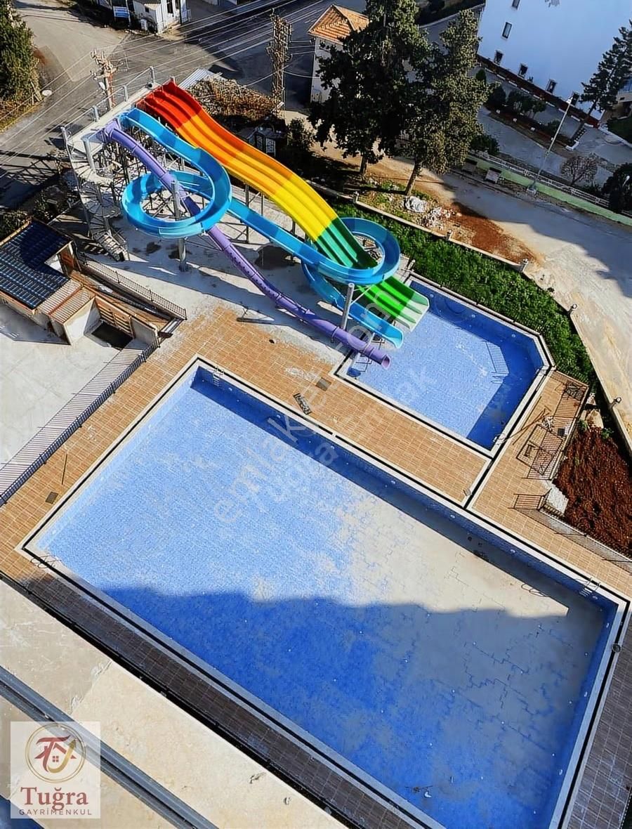 Kargıpınarı Liparis Kremlin'de Eşyalı Sıfır Satılık 2+1 Daire