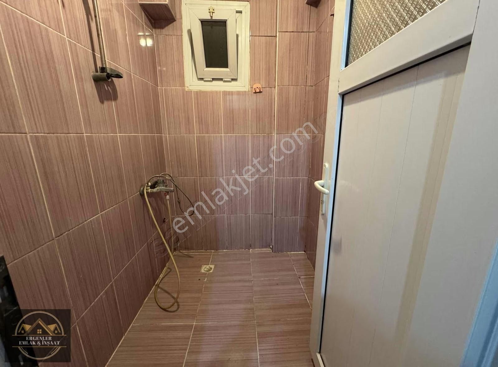 Ergenler Emlak'dan Yüzyıl Kışla'da Kiralık Giriş Kat - Görsel 6